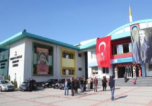 İzmir’de eğitime iki günde 20 milyonluk katkı 