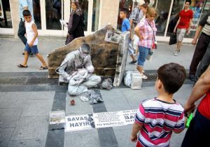 İzmir’de sanat ‘Çocuklar ölmesin’ dedi! 