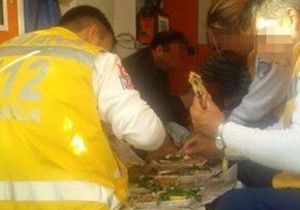 Ambulansta lahmacun ziyafeti sosyal medyayı salladı