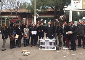 CHP li gençlerden kampüste 17 Aralık eylemi