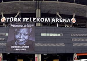Galatasaray’dan TFF’ye pankartlı Mandela tepkisi 