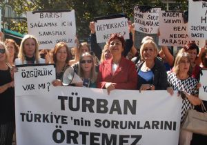 CHP’li Kadınlar’dan ‘ilköğretimde başörtüsü’ protestosu 