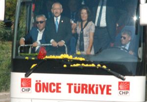 İzmir de Kılıçdaroğlu günü: 5 ilçe, 1 açılış, sayısız mesaj!