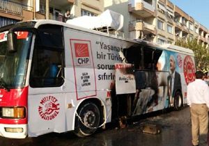 CHP Adayı nın seçim otobüsü yandı