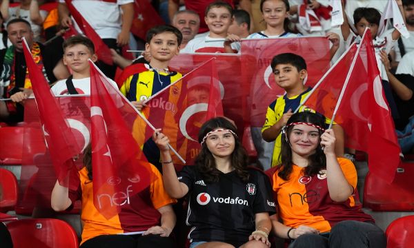 İzmir'de milli maç heyecanı!