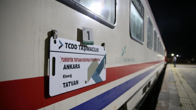 Turistik Tatvan Treni  ilk seferini gerçekleştirdi