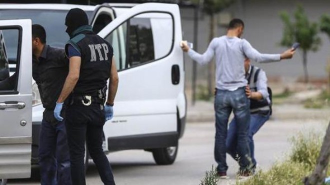 11 bin polisle operasyon: Türkiye de ilk kez yakalandı