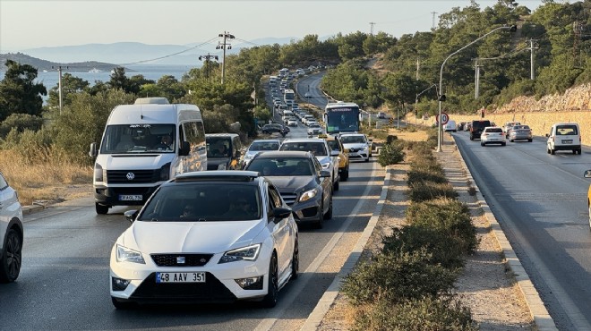 24 saatte 20 bin araç... Bodrum a turist akını!