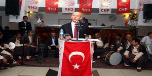 CHP Bayraklı tek yürek