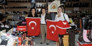 Konak ve Çiğli bayraklarla donanacak 