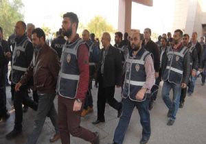 İzmir’deki ‘kumpas’ operasyonunda bomba iddialar: 3 bin 100 kişi mağdur! 