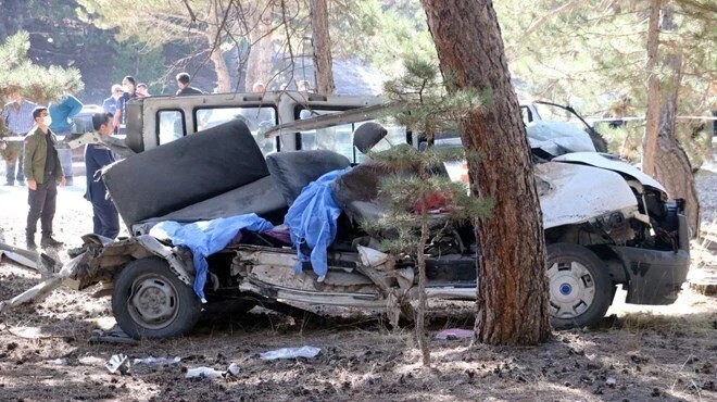 5 öğrencinin öldüğü servis kazasında araç sahibine tahliye