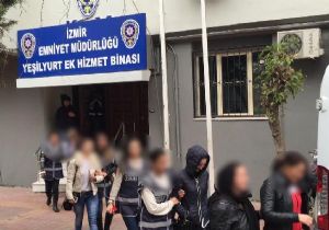 İzmir’de fuhuş çetesine darbe: 4 tutuklama 