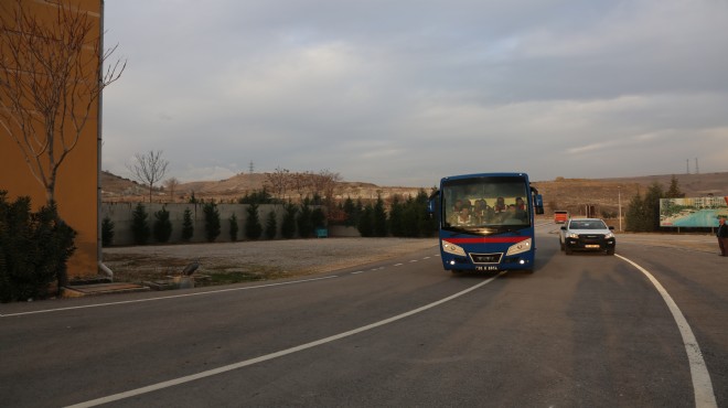 72 sanıklı FETÖ davasında ilk duruşma raporu!