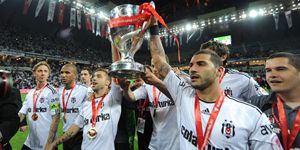 Beşiktaş kupayı iade ediyor