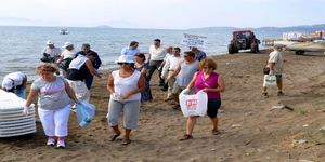 Seferihisar’’da ’‘temiz’’ bir yürüyüş’…