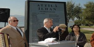 Atilla İlhan unutulmadı