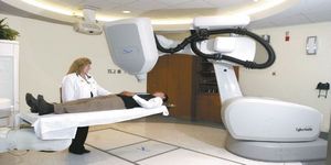 Cyberknife ile kansere öldürücü doz