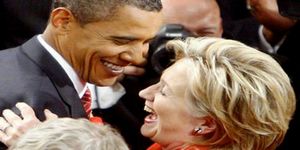 Hillary, Obama'yı geçti