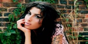 Amy Winehouse hastanelik oldu