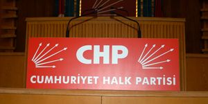 CHP İzmir eski il başkanını ihraç etti