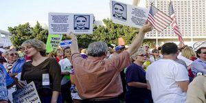 Obama’’ya ’‘sosyalizme gidiyoruz’’ protestosu