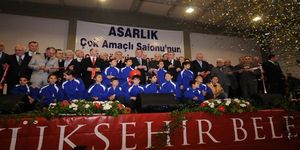 Menemen'de 'çok amaçlı' coşku...