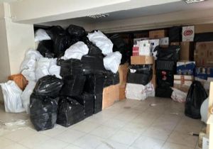 İzmir’de 3 ayrı baskın: On binlerce paket kaçak sigara