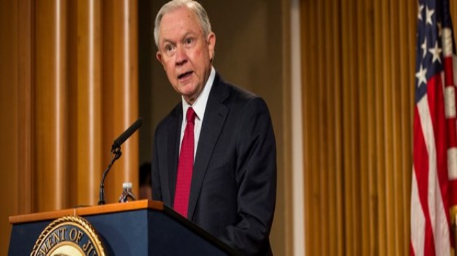ABD Adalet Bakanı ın üzerindeki istifa baskısı artıyor
