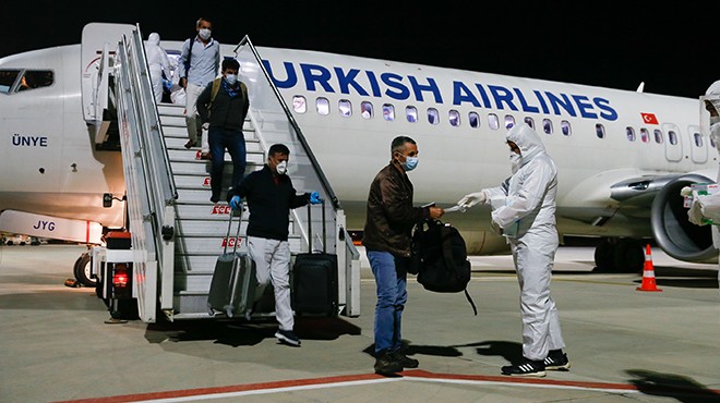 Afrika dan 133 Türk vatandaşı İzmir e getirildi