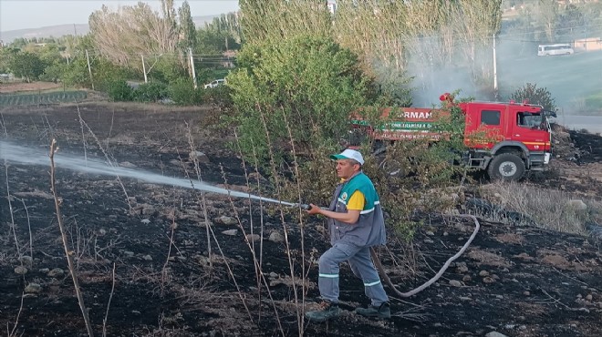 Afyonkarahisar da otluk alan yangını söndürüldü