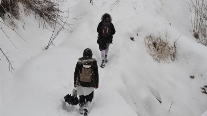 Afyonkarahisar ın ilçelerinde eğitime kar engeli