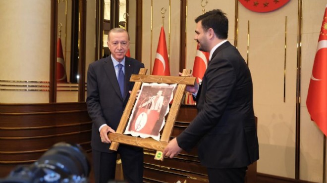 AK Partili İnan’dan Erdoğan’a anlamlı hediye