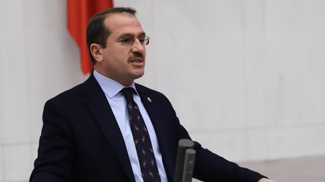 AK Partili Kırkpınar: Soyer, attığı kulaçla akıntıya kürek sallamıştır