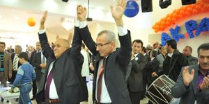 AK Parti İzmir de bu kez Genel Merkez in dediği oldu