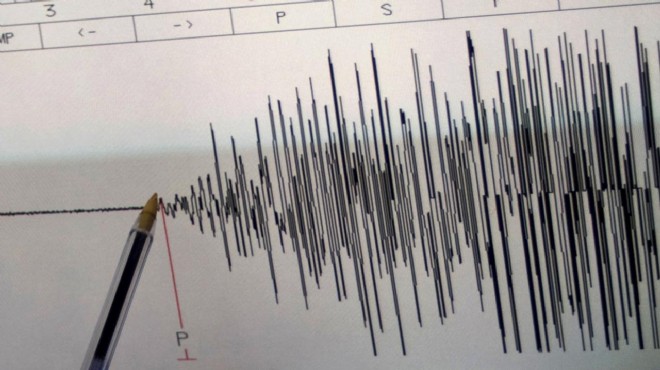 Alaska da 7,4 büyüklüğünde deprem