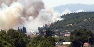 İzmir de büyük yangın: Sarnıç alevlere teslim