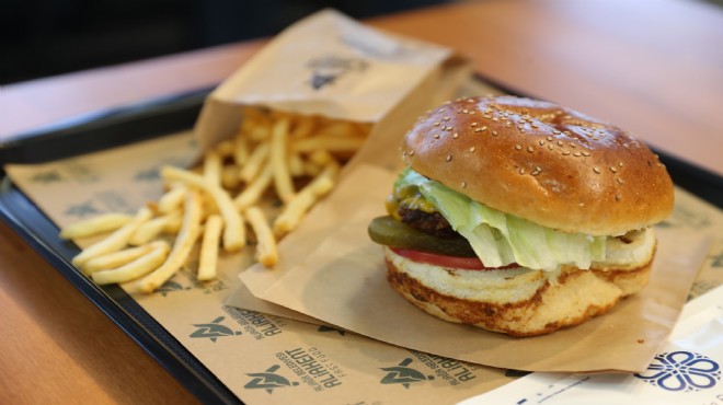 Aliağa Belediyesi, fast food dükkanı açtı