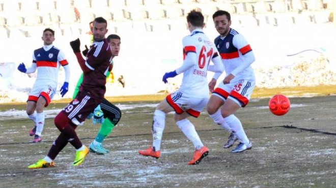 Altınordu buzdan 1 puan çıkardı: 0-0