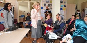 Gaziemirli kadınlar  alzheimer ı öğrendi