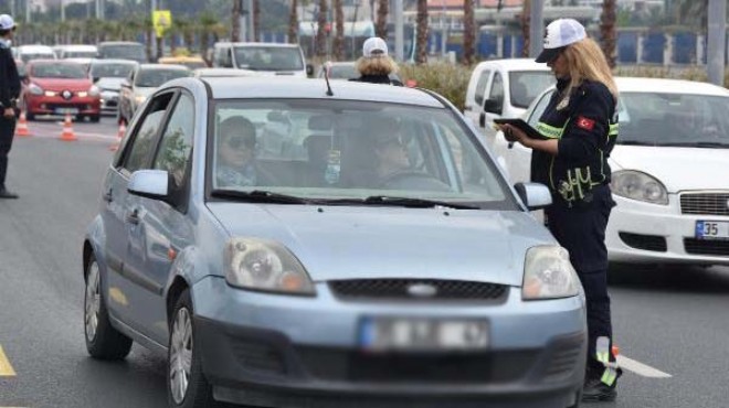 Amazonlar görev başında: İzmir trafiğinde kadın dayanışması!