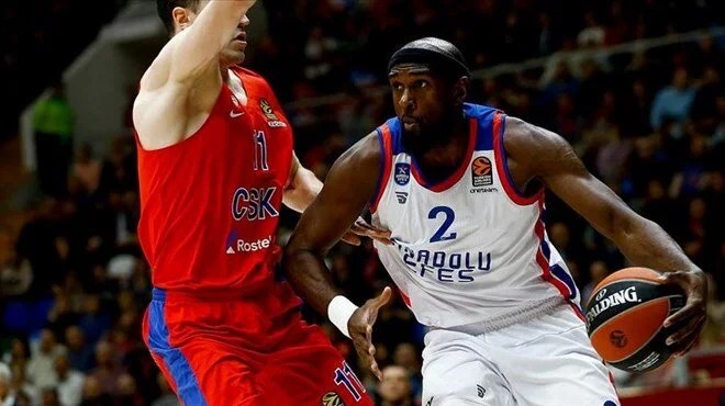 Anadolu Efes in yıldızı kalp krizi geçirdi