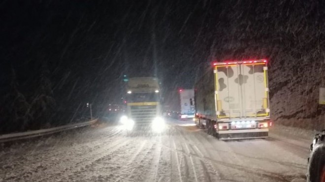 Antalya-Konya yolu TIR geçişlerine kapatıldı