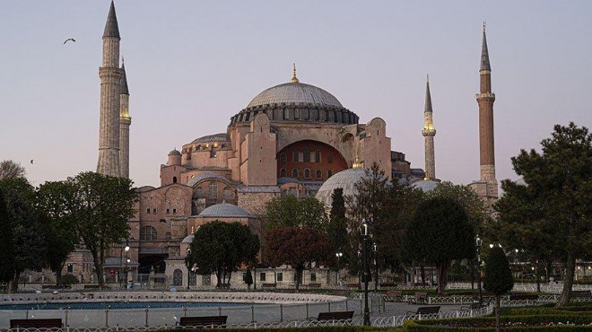 Ayasofya 24 saat ibadete açık olacak