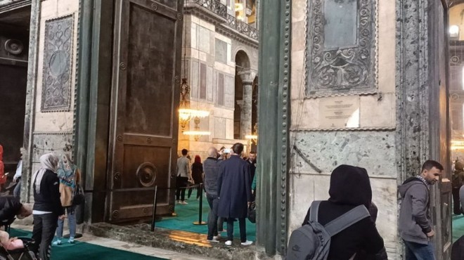 Ayasofya Camii nin İmparator Kapısı onarıldı