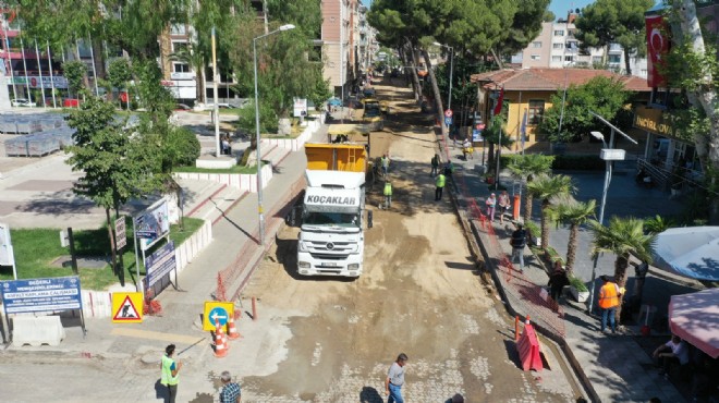 Aydın Büyükşehir Belediyesi, İncirliova Türkan Saylan Caddesi’ni yeniliyor