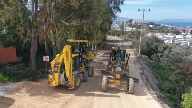 Aydın Büyükşehir Belediyesi, Kuşadası’nda yol yapım çalışmalarına devam ediyor