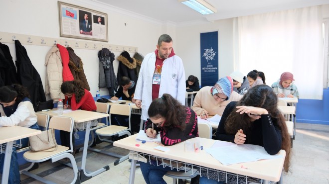 Aydın Büyükşehir Belediyesi memur adaylarının yanında