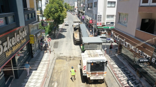 Aydın Büyükşehir Belediyesi, Söke nin yollarını yeniliyor