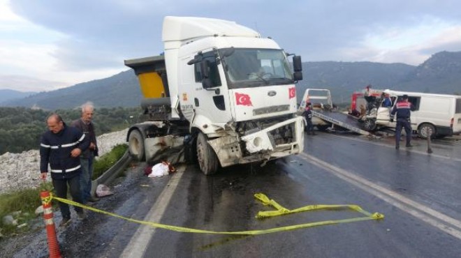 Aydın da feci kaza: TIR, araçları biçti geçti!